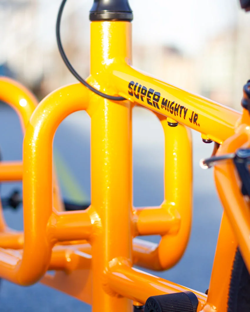 Detail Orange Metallic Lack am Lastenrad für Kinder in Hamburg