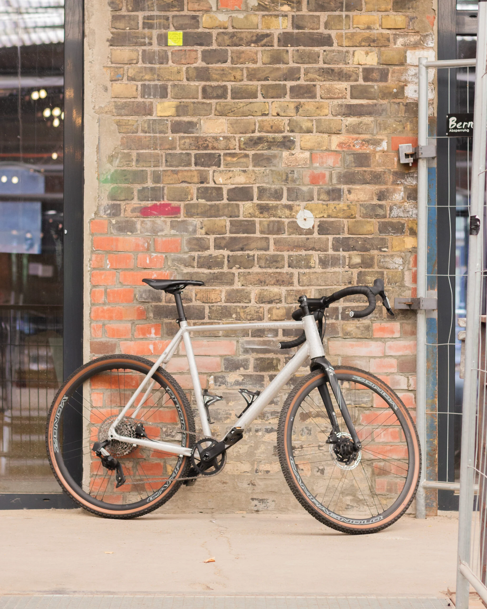 Gravelbike IUMENTUM Schotter in Raw